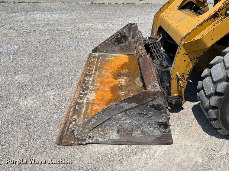 image for item DZ4485 2020 Caterpillar 262D3 skid steer loader