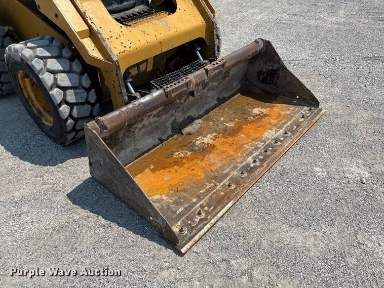 image for item DZ4485 2020 Caterpillar 262D3 skid steer loader