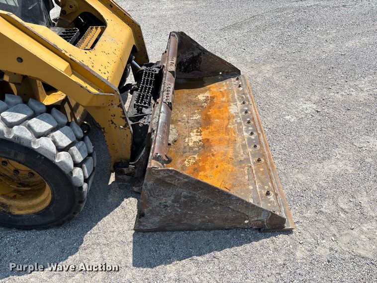 image for item DZ4485 2020 Caterpillar 262D3 skid steer loader