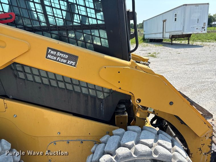 image for item DZ4485 2020 Caterpillar 262D3 skid steer loader
