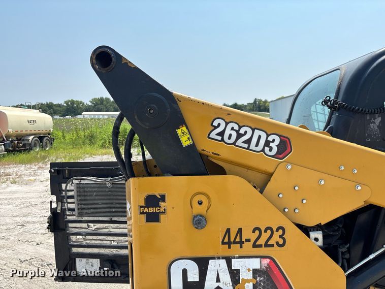image for item DZ4485 2020 Caterpillar 262D3 skid steer loader