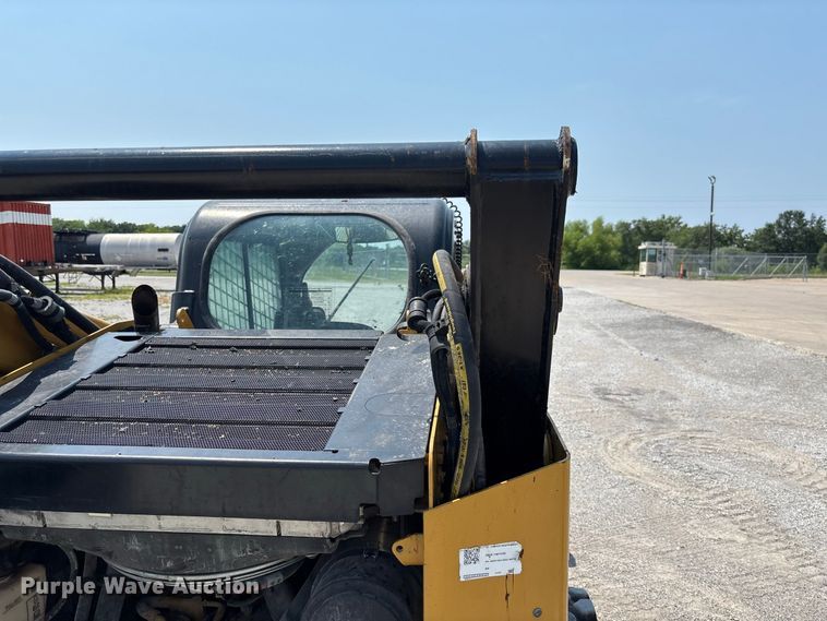 image for item DZ4485 2020 Caterpillar 262D3 skid steer loader