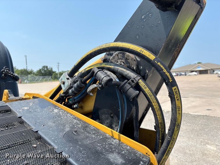 image for item DZ4485 2020 Caterpillar 262D3 skid steer loader