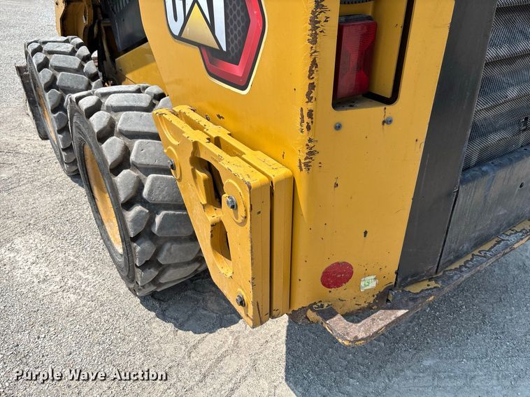 image for item DZ4485 2020 Caterpillar 262D3 skid steer loader