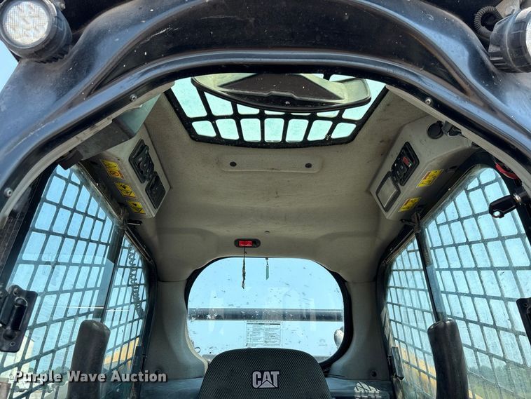 image for item DZ4485 2020 Caterpillar 262D3 skid steer loader