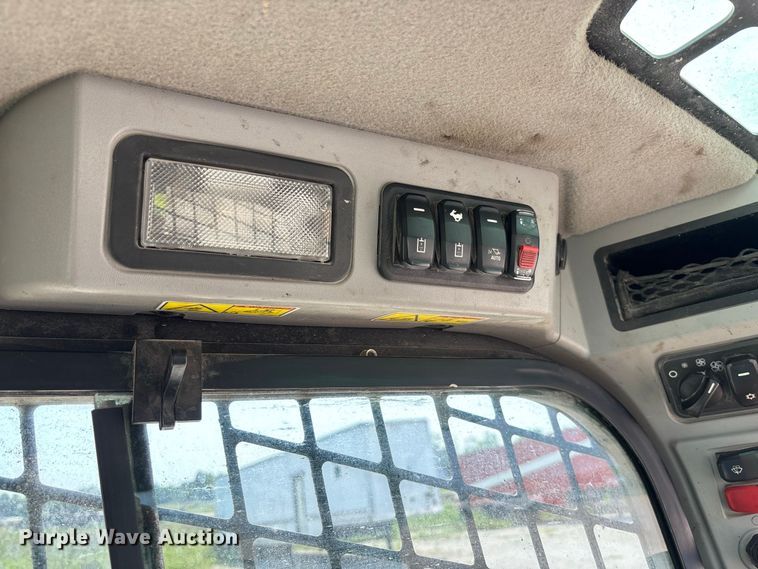 image for item DZ4485 2020 Caterpillar 262D3 skid steer loader