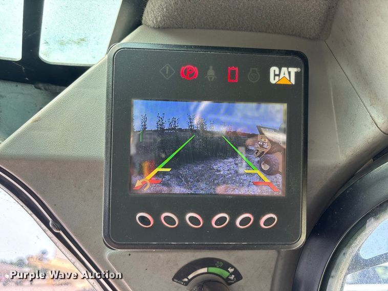 image for item DZ4485 2020 Caterpillar 262D3 skid steer loader