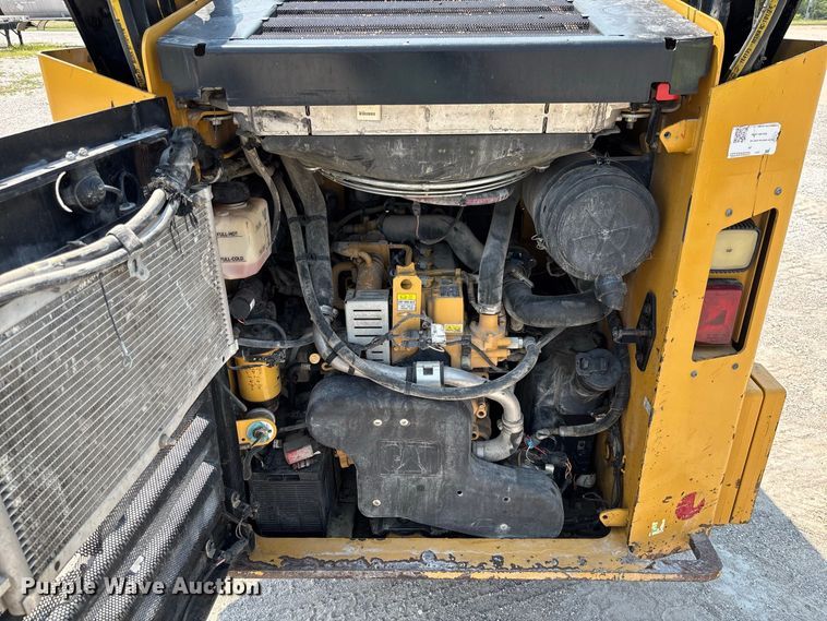 image for item DZ4485 2020 Caterpillar 262D3 skid steer loader