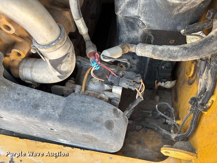 image for item DZ4485 2020 Caterpillar 262D3 skid steer loader