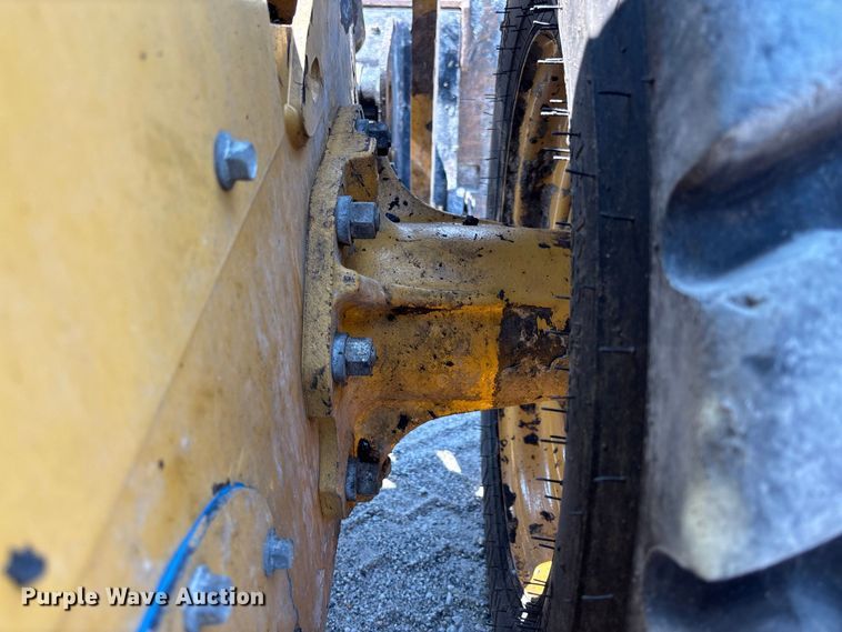 image for item DZ4485 2020 Caterpillar 262D3 skid steer loader