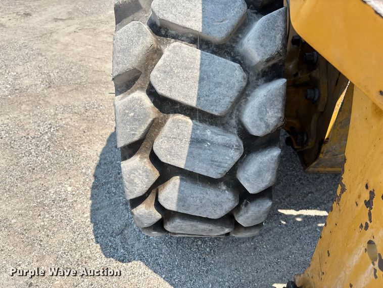 image for item DZ4485 2020 Caterpillar 262D3 skid steer loader