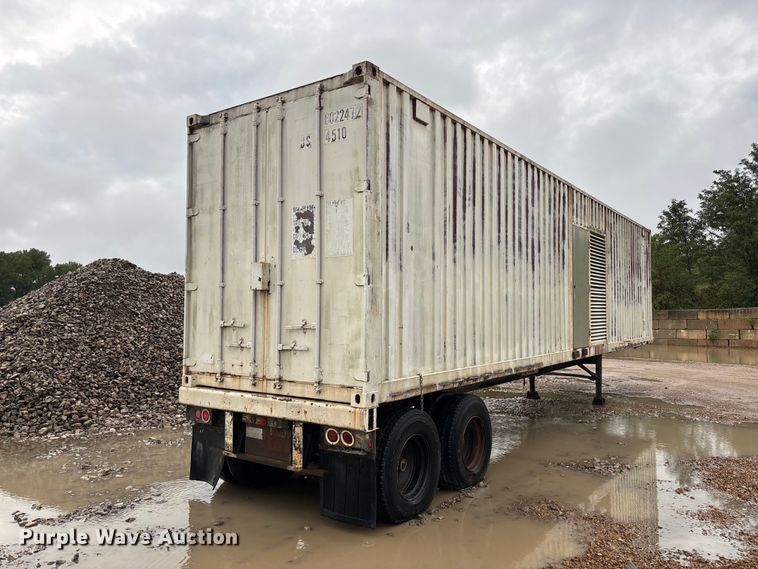 image for item DZ4493 1981 Caterpillar 3508 generator trailer