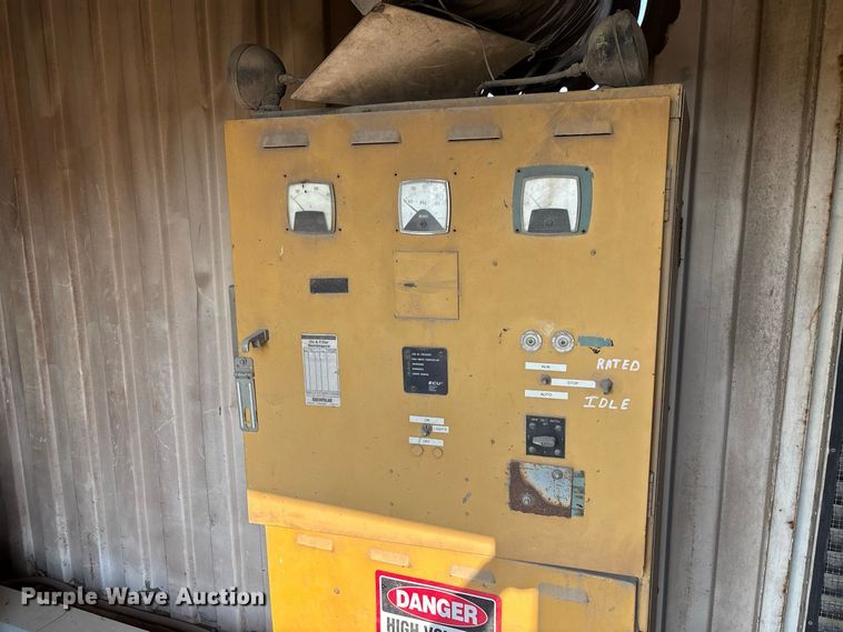 image for item DZ4493 1981 Caterpillar 3508 generator trailer