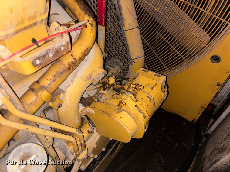 image for item DZ4493 1981 Caterpillar 3508 generator trailer