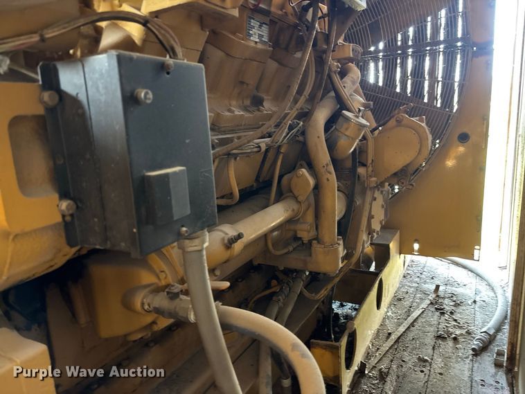 image for item DZ4493 1981 Caterpillar 3508 generator trailer