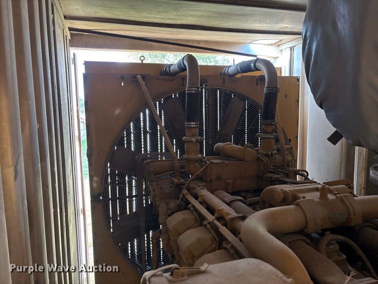 image for item DZ4493 1981 Caterpillar 3508 generator trailer