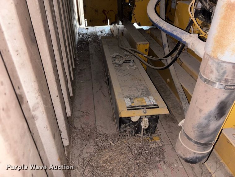 image for item DZ4493 1981 Caterpillar 3508 generator trailer