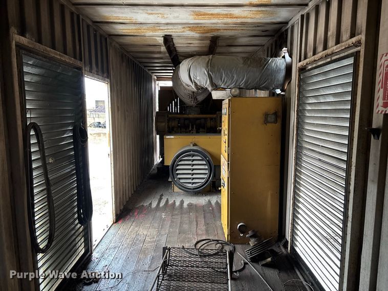 image for item DZ4493 1981 Caterpillar 3508 generator trailer