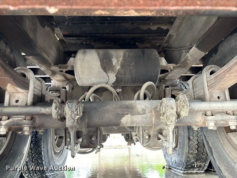 image for item DZ4493 1981 Caterpillar 3508 generator trailer