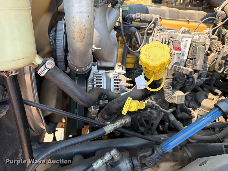 image for item EA0387 2015 Caterpillar CT660 semi truck