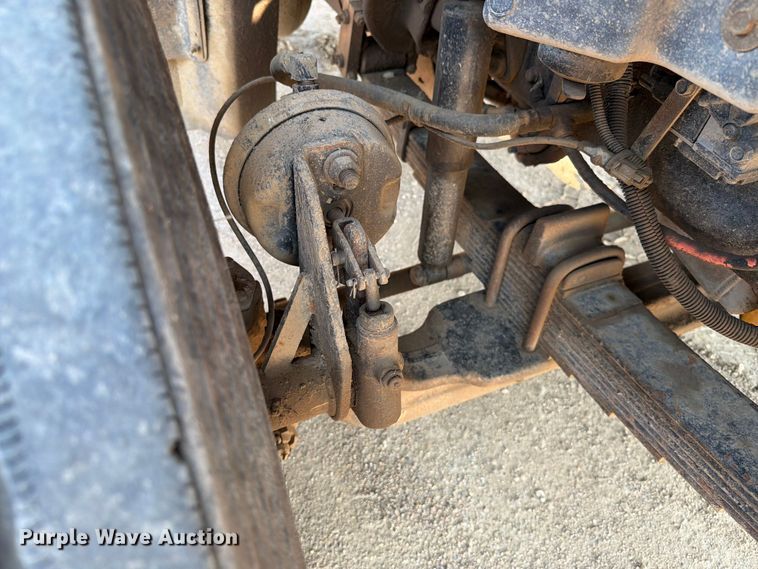 image for item EA0387 2015 Caterpillar CT660 semi truck