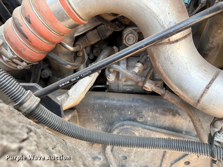 image for item EA0387 2015 Caterpillar CT660 semi truck