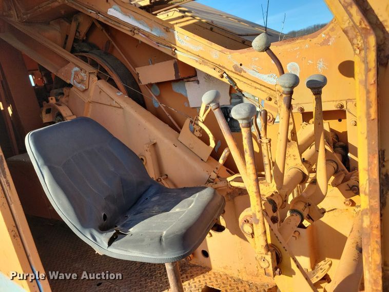 image for item EA2813 Koehring 405 crane