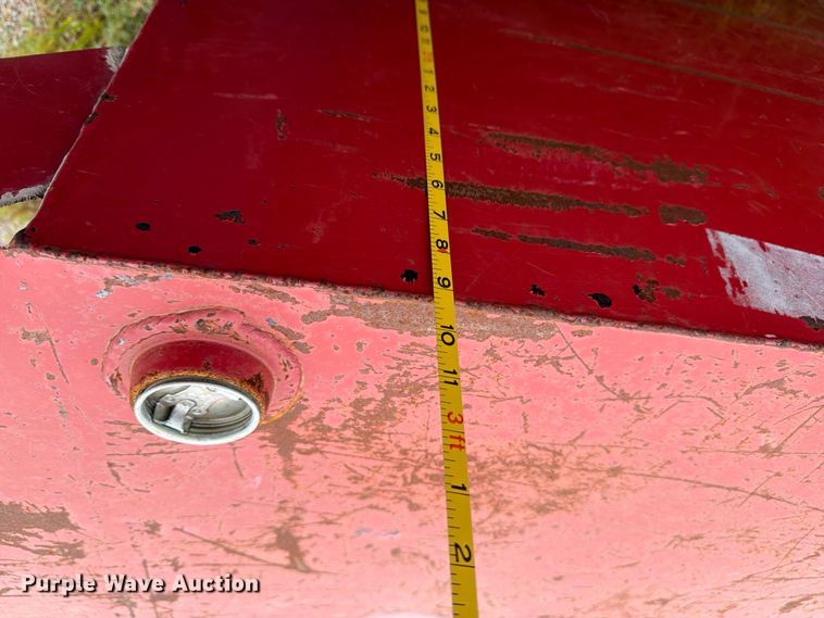 image for item EA4939 (3) oil tanks