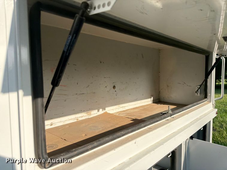 image for item EA4943 Altec 970185487-4059632 utility bed