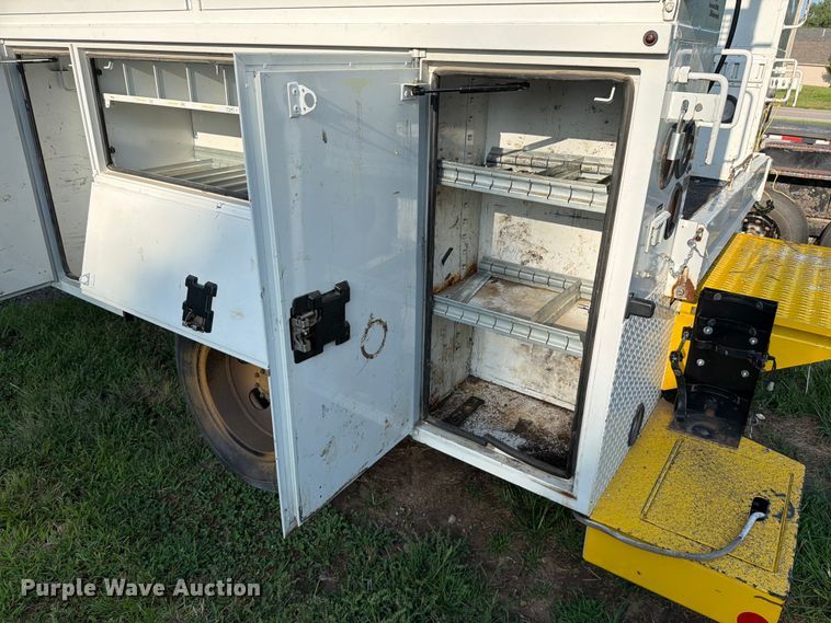 image for item EA4943 Altec 970185487-4059632 utility bed