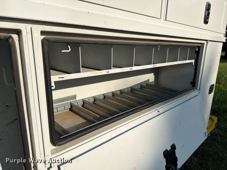 image for item EA4943 Altec 970185487-4059632 utility bed
