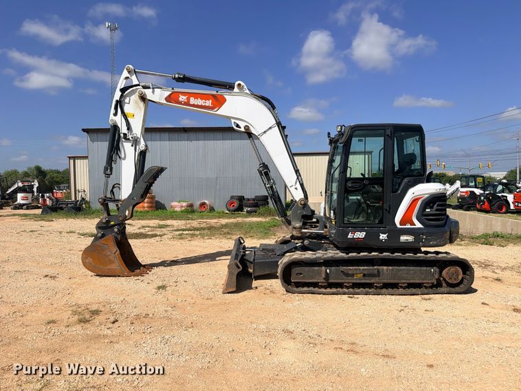 image for item ED5451 2023 Bobcat E88 R2-Series mini excavator