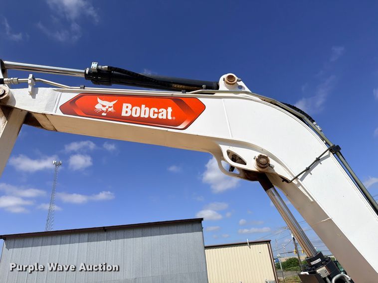 image for item ED5451 2023 Bobcat E88 R2-Series mini excavator