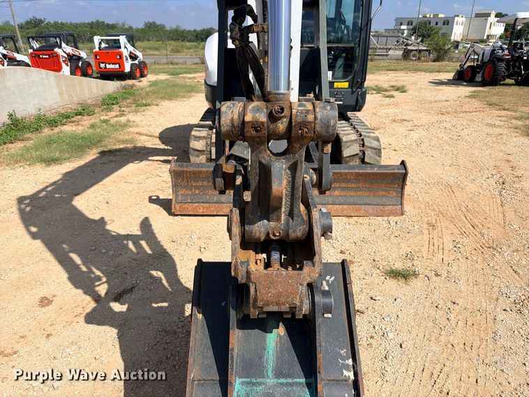 image for item ED5451 2023 Bobcat E88 R2-Series mini excavator