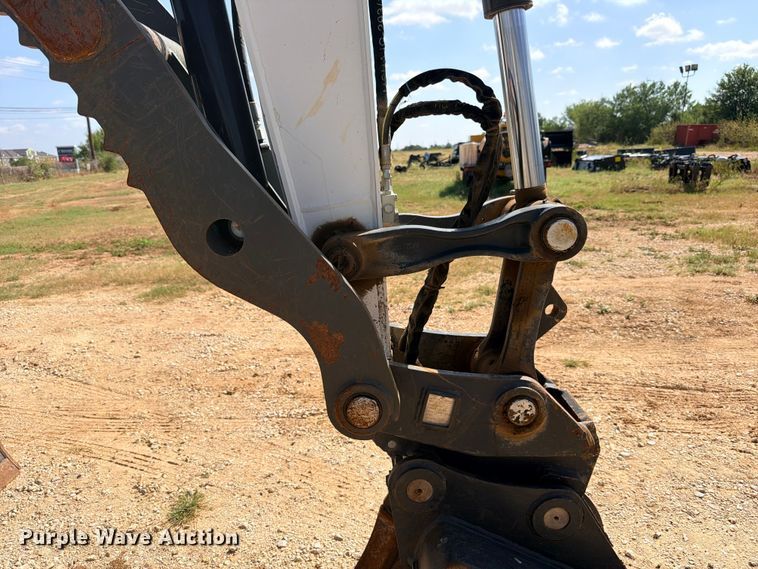 image for item ED5451 2023 Bobcat E88 R2-Series mini excavator