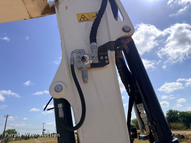 image for item ED5451 2023 Bobcat E88 R2-Series mini excavator