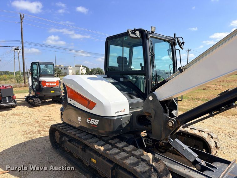 image for item ED5451 2023 Bobcat E88 R2-Series mini excavator