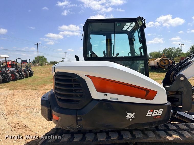 image for item ED5451 2023 Bobcat E88 R2-Series mini excavator