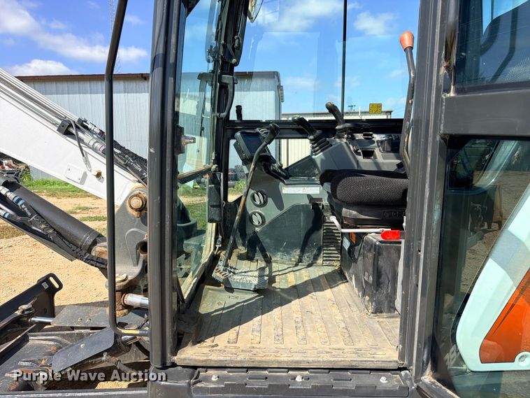 image for item ED5451 2023 Bobcat E88 R2-Series mini excavator