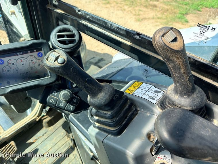 image for item ED5451 2023 Bobcat E88 R2-Series mini excavator