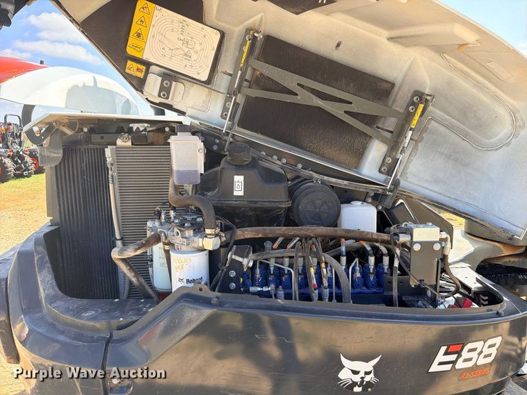 image for item ED5451 2023 Bobcat E88 R2-Series mini excavator