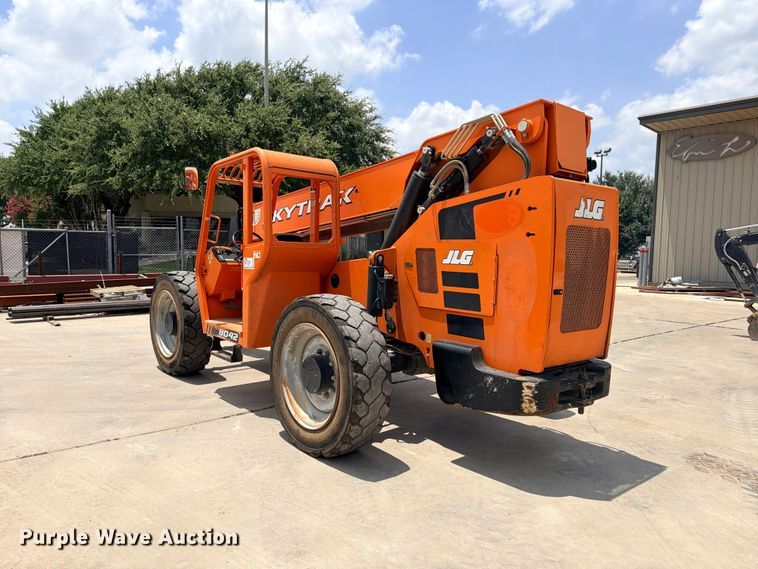 image for item ED5456 2020 JLG SkyTrak 8042 telehandler