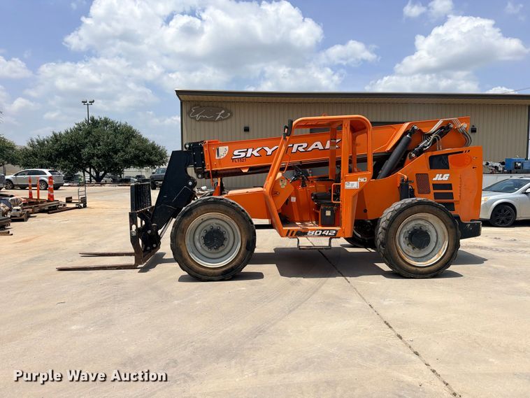 image for item ED5456 2020 JLG SkyTrak 8042 telehandler
