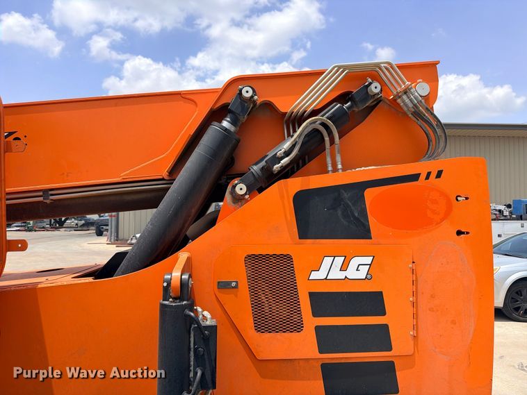 image for item ED5456 2020 JLG SkyTrak 8042 telehandler