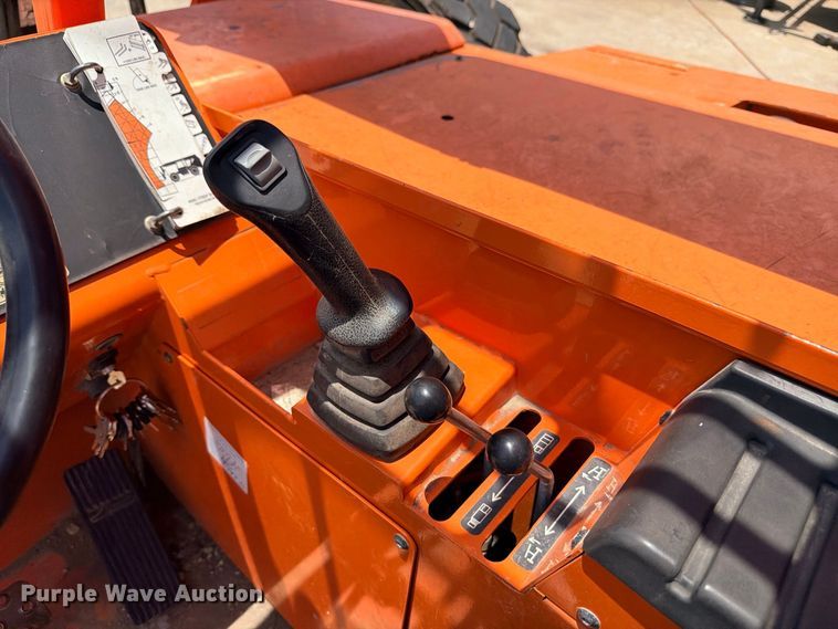 image for item ED5456 2020 JLG SkyTrak 8042 telehandler