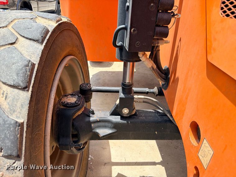 image for item ED5456 2020 JLG SkyTrak 8042 telehandler