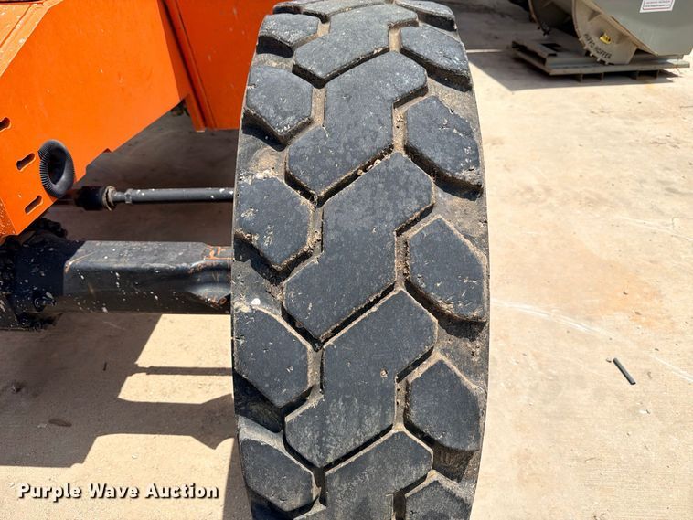 image for item ED5456 2020 JLG SkyTrak 8042 telehandler
