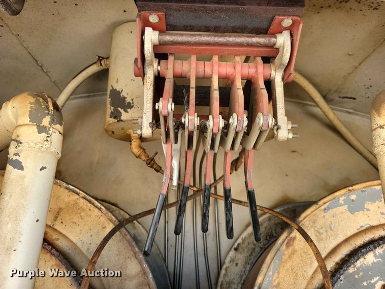 image for item EE1048 1984 Ford 7000 fuel truck