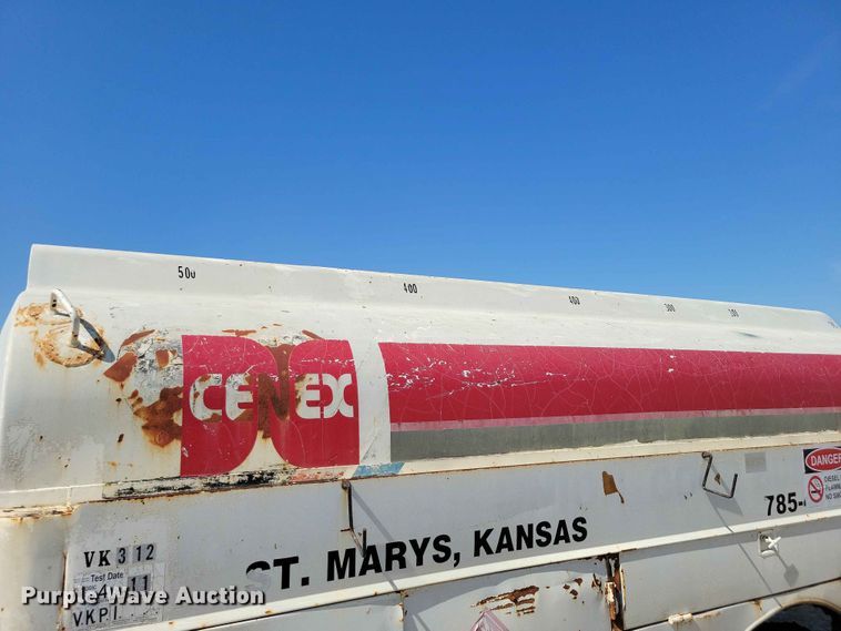 image for item EE1048 1984 Ford 7000 fuel truck