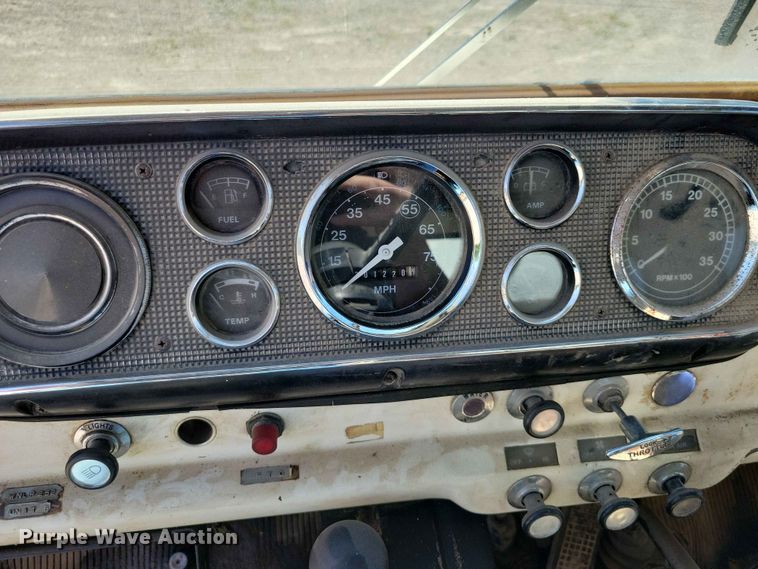 image for item EE1048 1984 Ford 7000 fuel truck